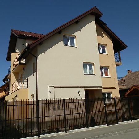 Garsoniera Strada Bucegi Lejlighed Sibiu Eksteriør billede